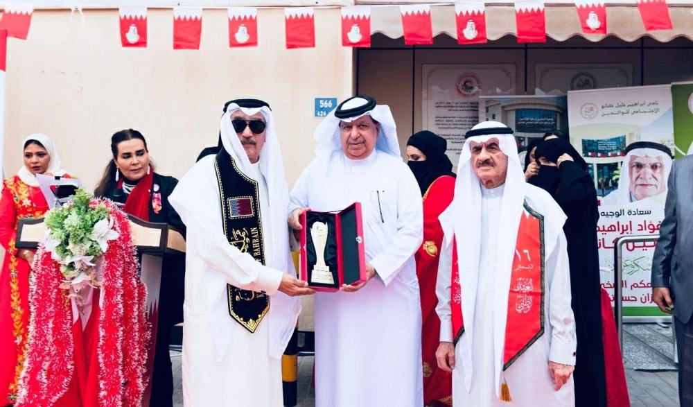 &laquo;إبراهيم خليل كانو للوالدين&raquo; يكرم الكاتب الصحفي جمال الياقوت