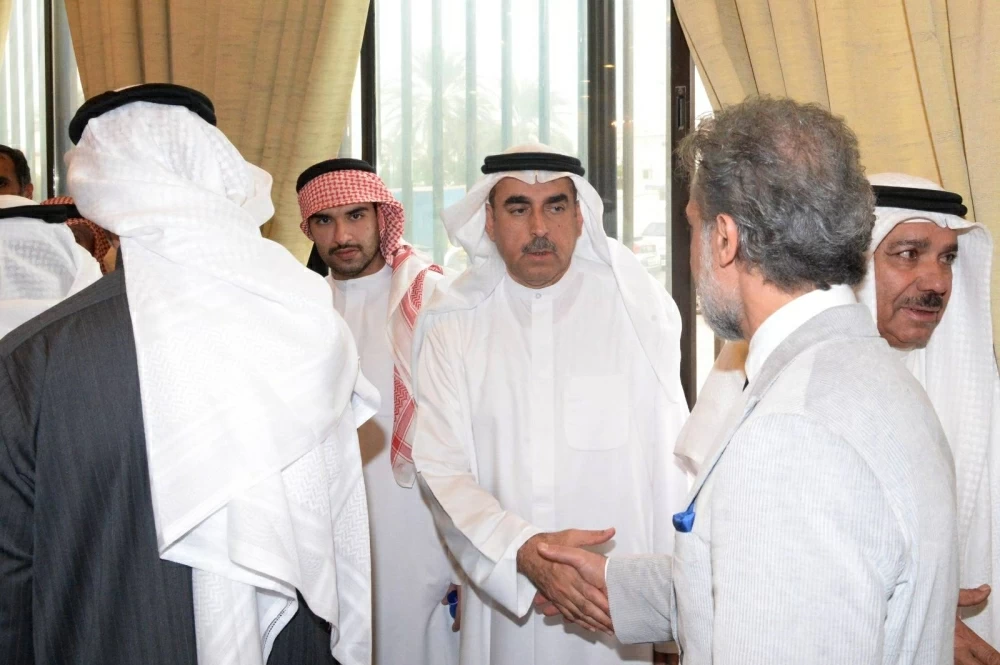 جموع غفيرة تودع العقيد المتقاعد خالد بن دينة لمثواه الأخير