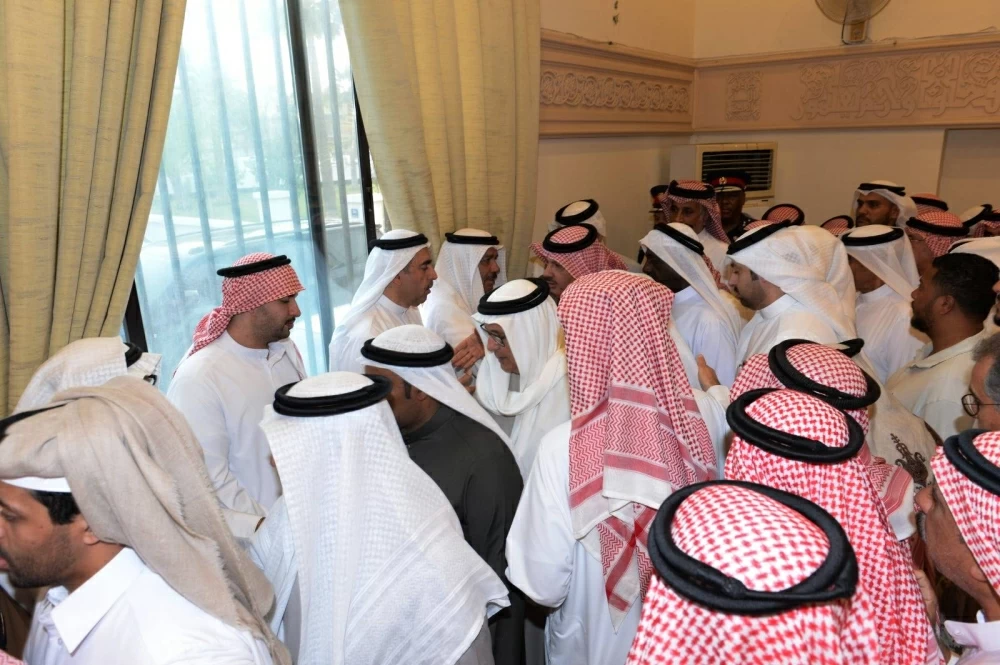 جموع غفيرة تودع العقيد المتقاعد خالد بن دينة لمثواه الأخير