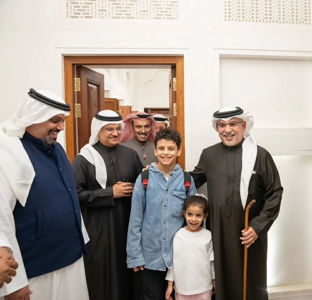 ولي العهد رئيس الوزراء يتفضل بزيارة لمهرجان ليالي المحرق