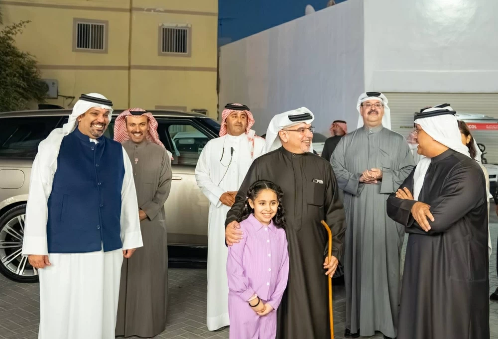 ولي العهد رئيس الوزراء يتفضل بزيارة لمهرجان ليالي المحرق