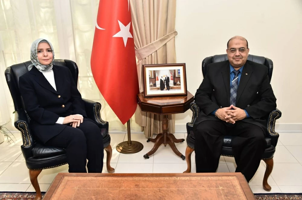سفيرة تركيا لـ «الوطن»: مناورات عسكرية محتملة مقبلة وشراكات متقدمة بالصناعات الدفاعية مع البحرين 