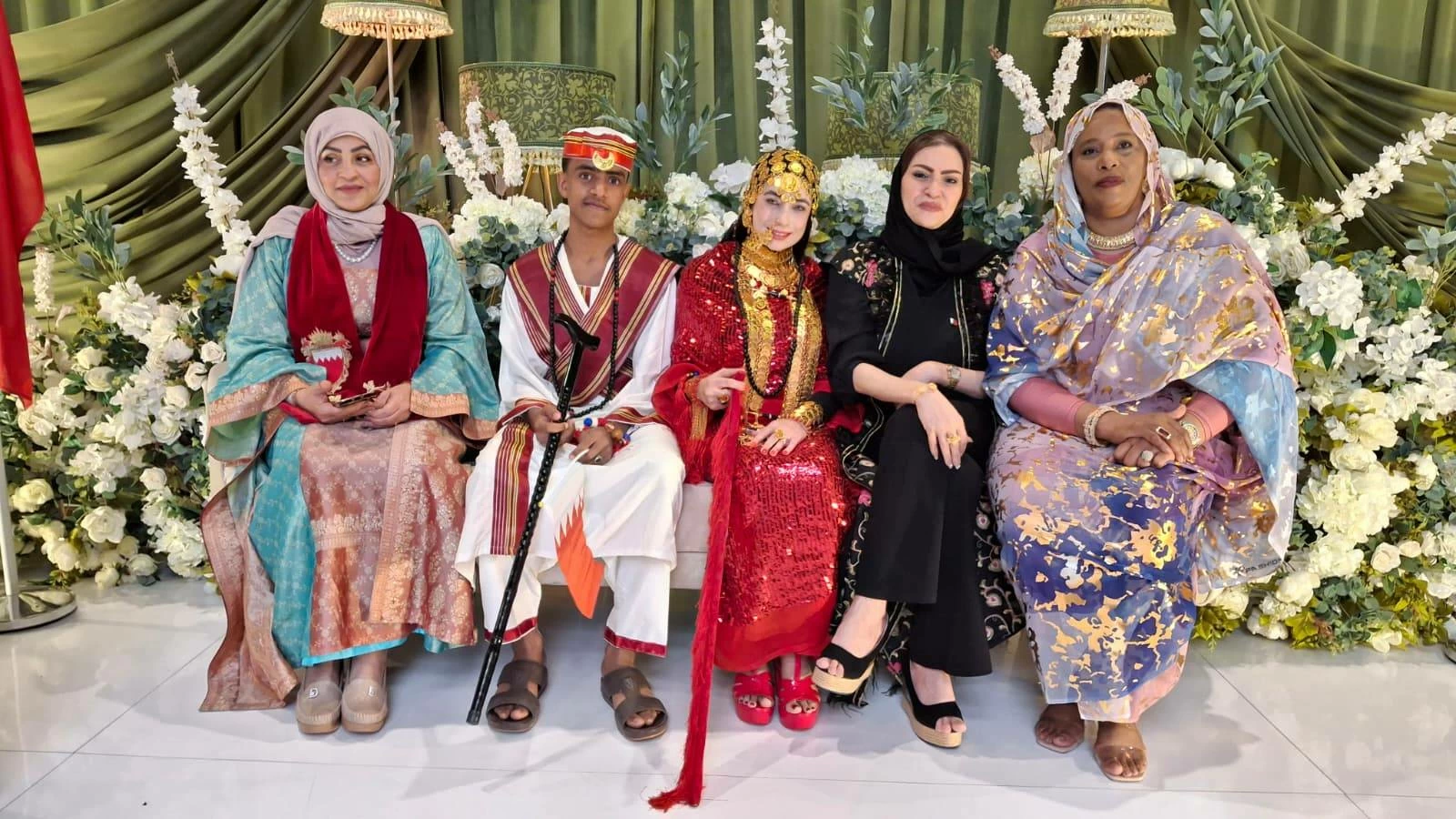 احتفالا بالأعياد الوطنية.. (فينا خير) تقدم استعراضا تراثيا عن الزواج في السودان بجمعية الحِكمة للمتقاعدين