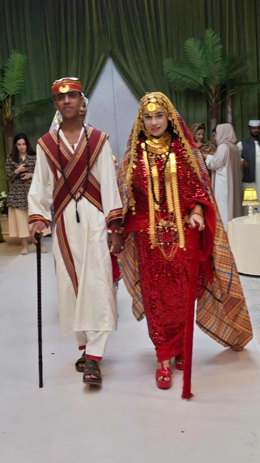 احتفالا بالأعياد الوطنية.. (فينا خير) تقدم استعراضا تراثيا عن الزواج في السودان بجمعية الحِكمة للمتقاعدين