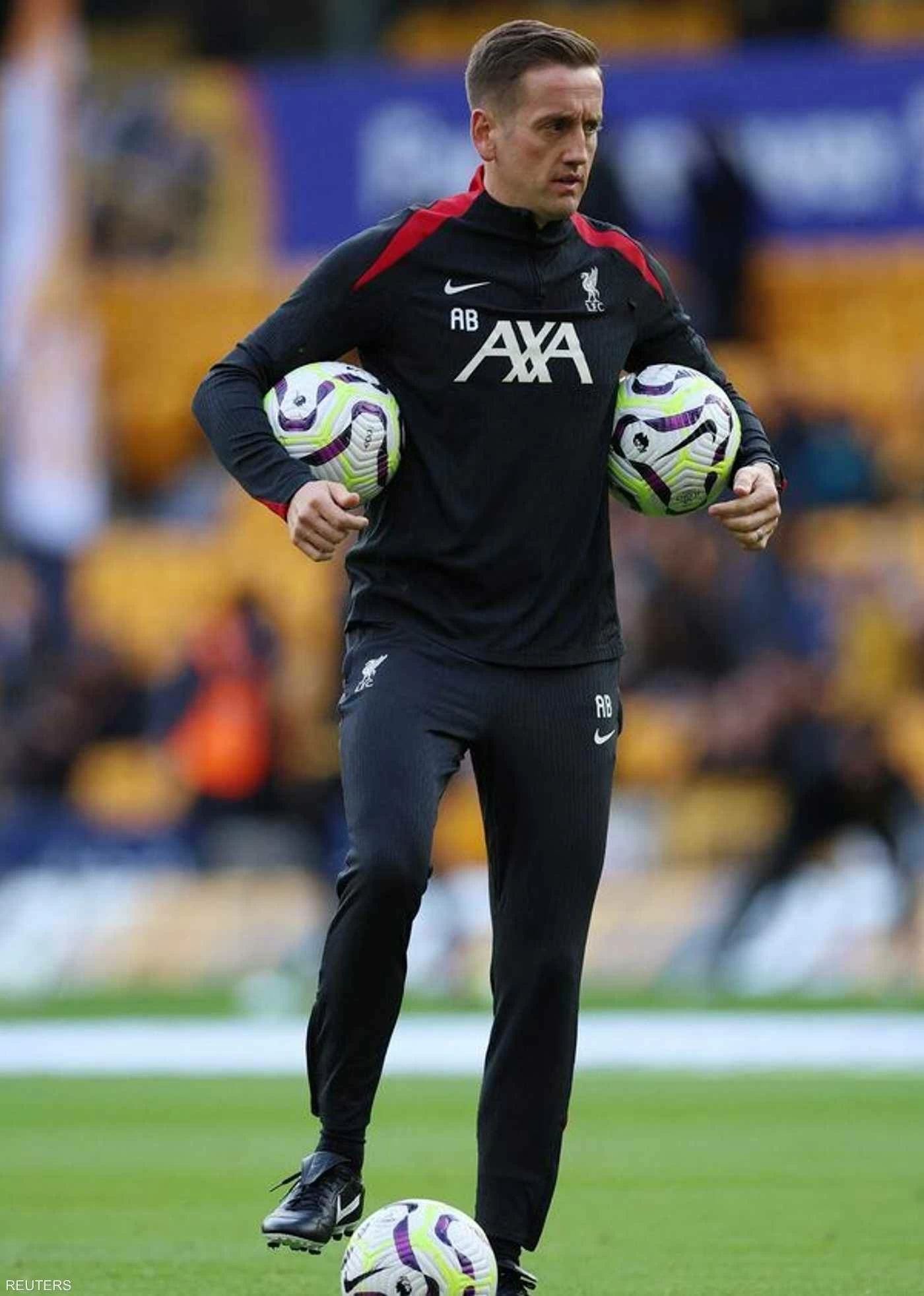 ليفربول يقيل عضوا في الطاقم الفني لآرني سلوت 