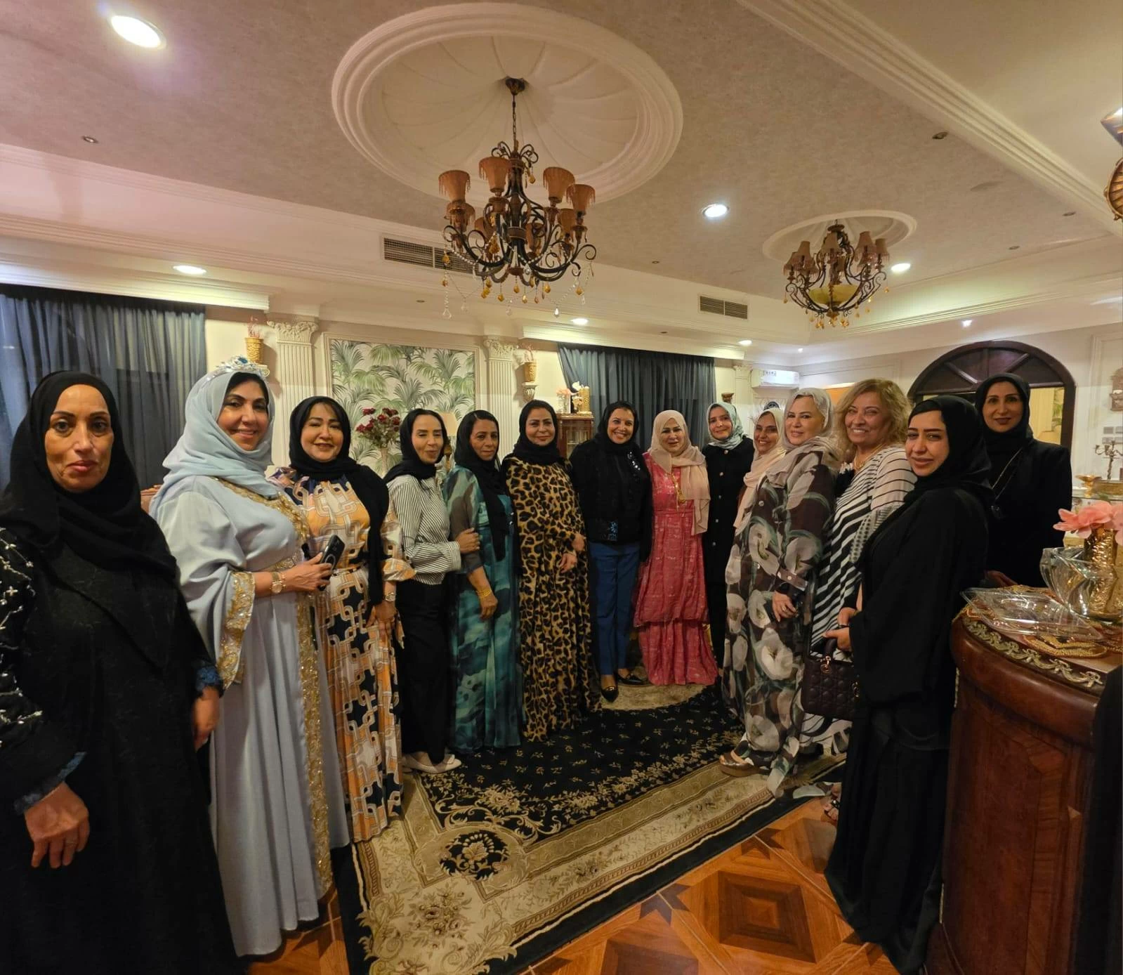 quot;مجلس الهالةquot; يستقبل رئيسة نادي الإمارات الدولي للأعمال 