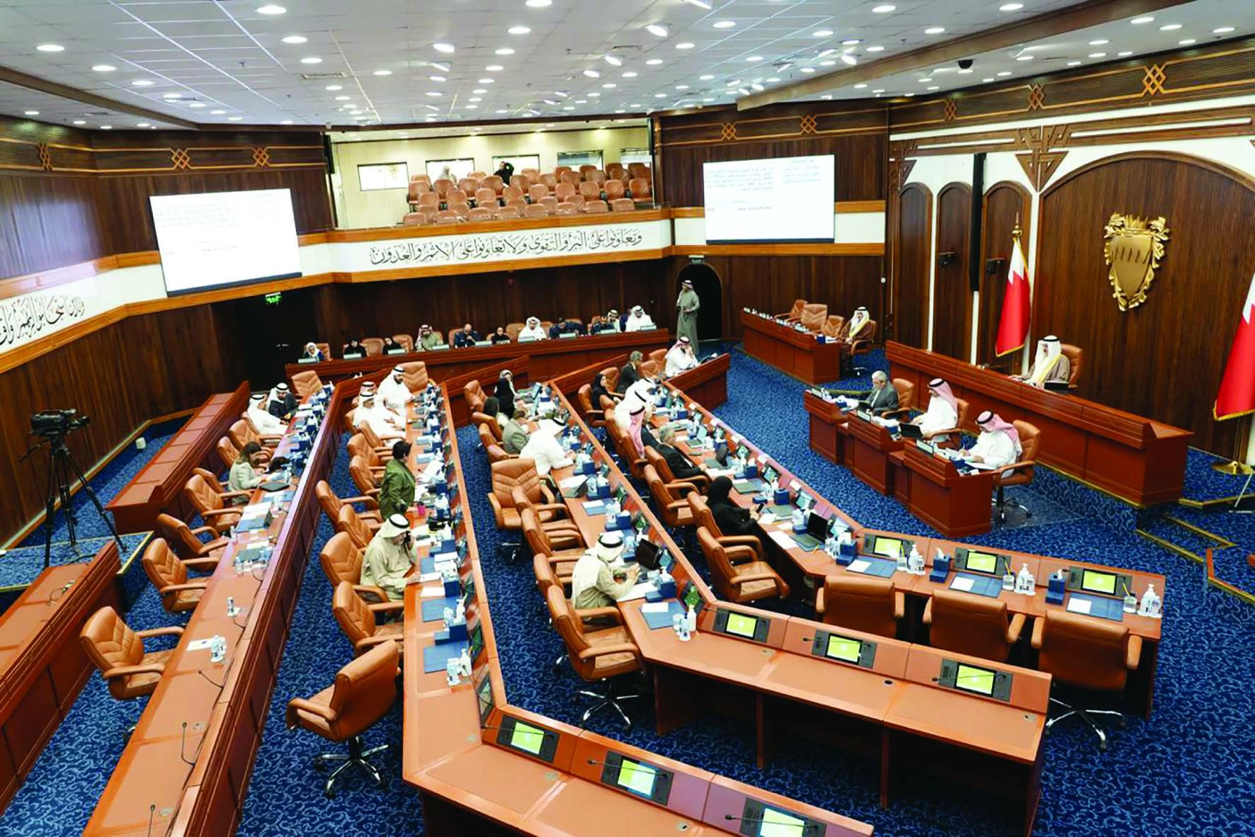 «النواب» يُقر تخفيض ساعات العمل للموظفين بالحكومة في سن 50 عاماً 