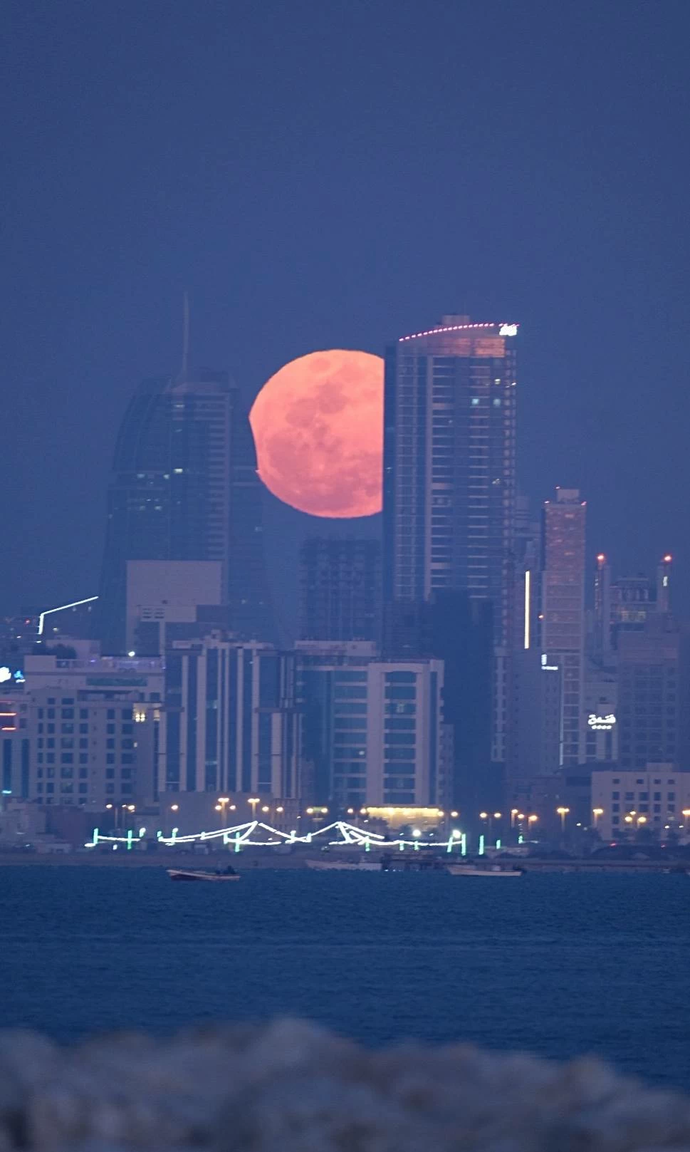 آل عصفور: سماء البحرين تشهد أول اكتمال للبدر في عام 2026 السبت المقبل