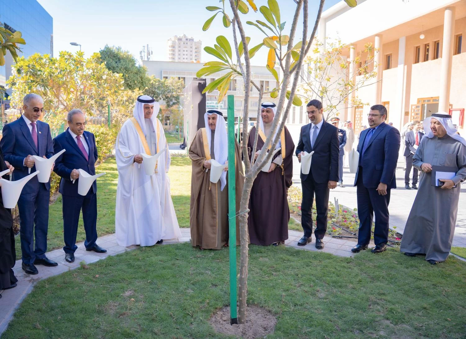 خالد بن عبدالله يغرس الشجرة 191 ألفاً احتفاءً بانتهاء موسم التشجير وتجاوز الهدف السنوي 