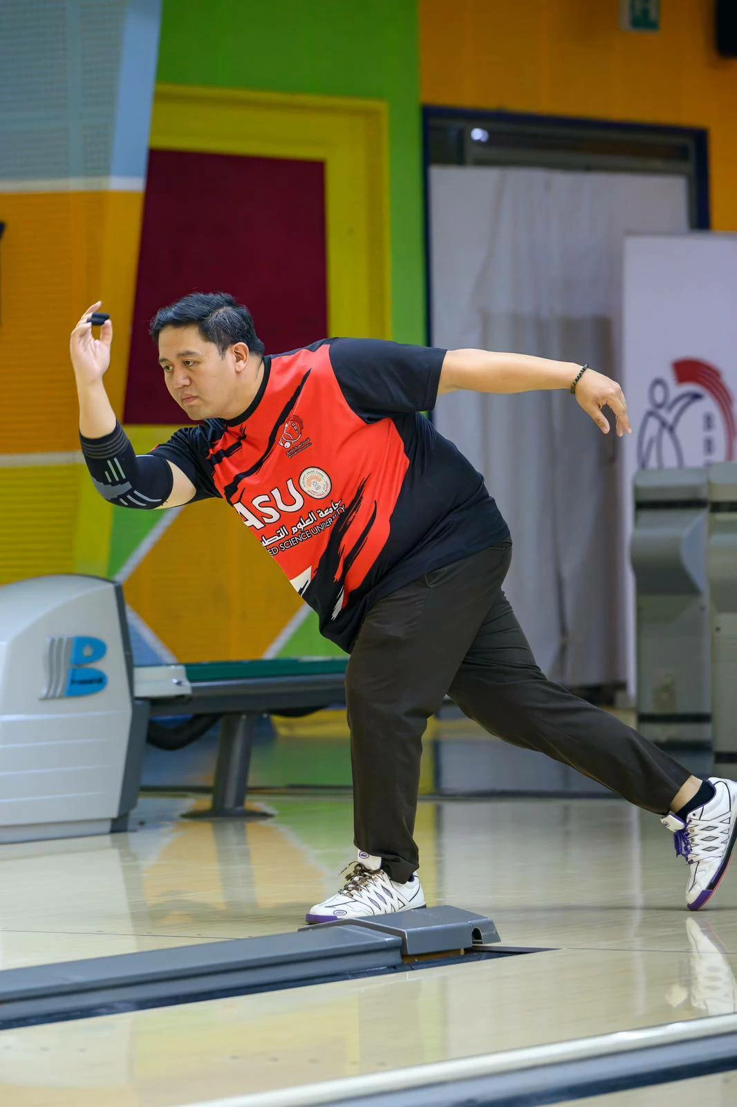 مشاركة خليجية ودولية واسعة تشعل  المنافسة في بطولة العيد الوطني للبولينج