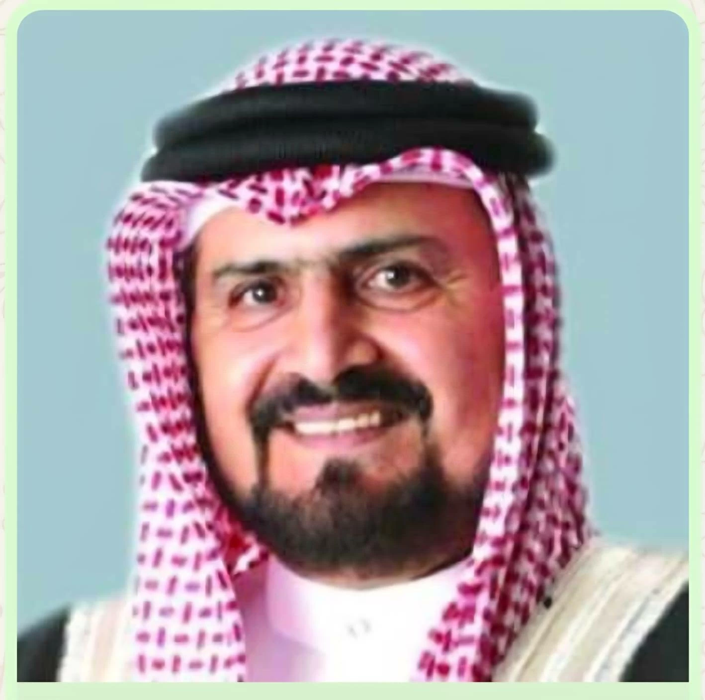 لقبطان محمود المحمود رئيس تحرير جريدة الدين تربيون الإنجليزية 