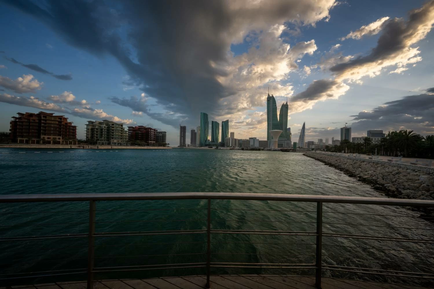 «الأرصاد»: جُمعة دافئة نسبياً مع عودة رياح الشمال السبت وانخفاض الحرارة 