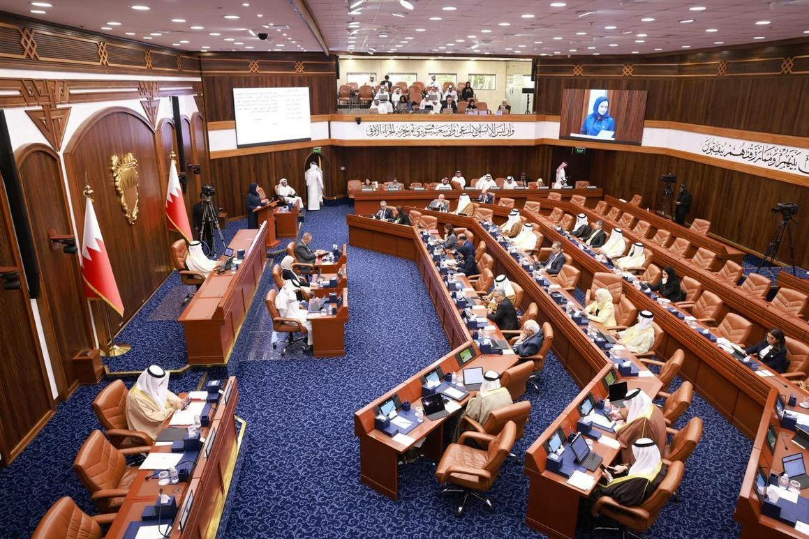 رفض تعديل شروط التعاقد مع غير البحرينيين في تقرير «تشريعية الشورى» 