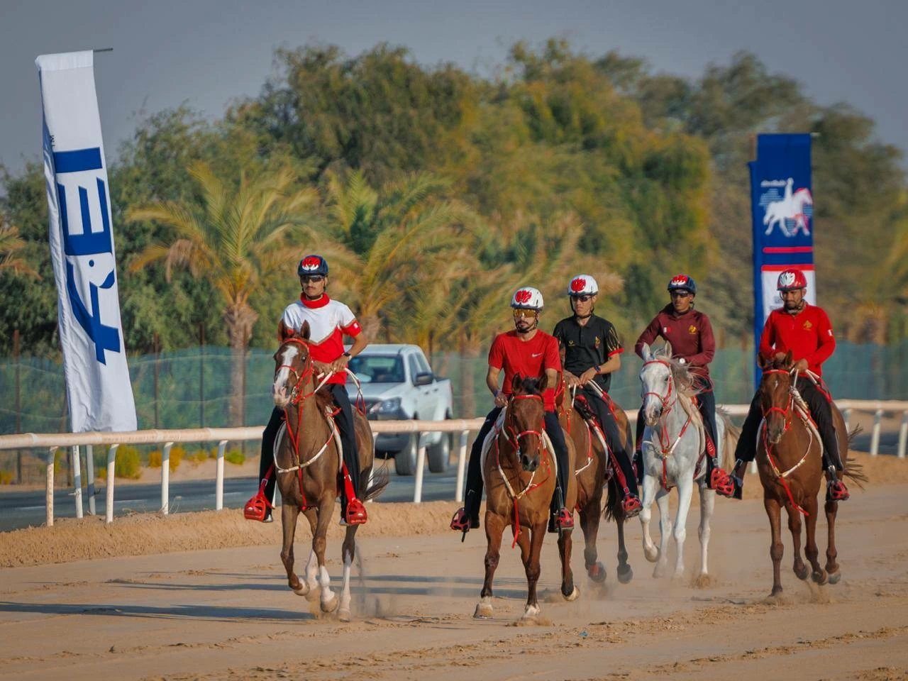 الفريق الملكي للقدرة يشارك في سباق بطولة المجموعة الإقليمية السابعة بأبوظبي