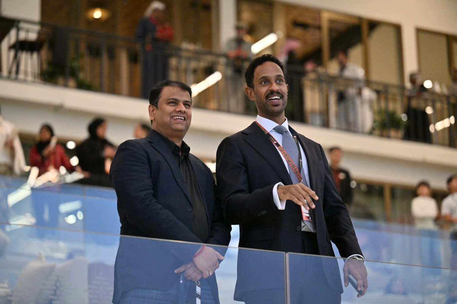 عيسى بن سلمان بن حمد يشهد الجولة الثانية لبطولة البحرين الدولية