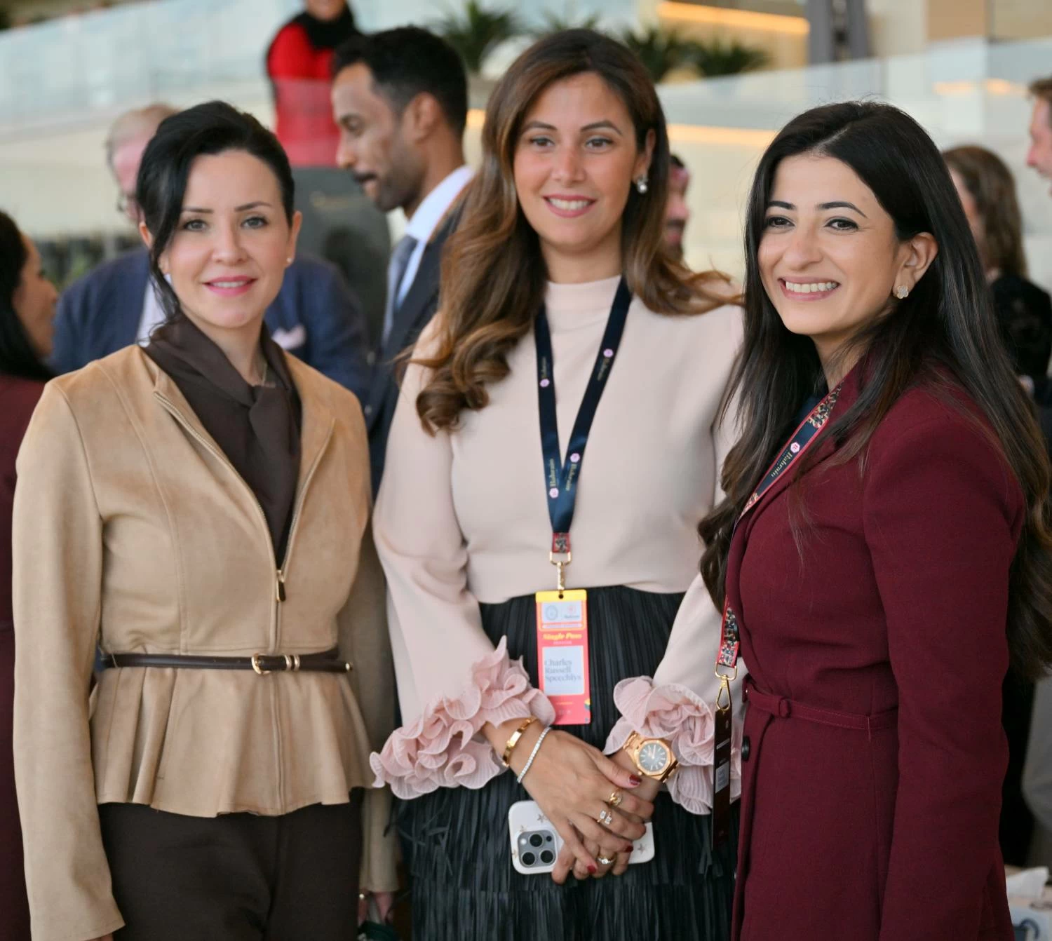 عيسى بن سلمان بن حمد يشهد الجولة الثانية لبطولة البحرين الدولية