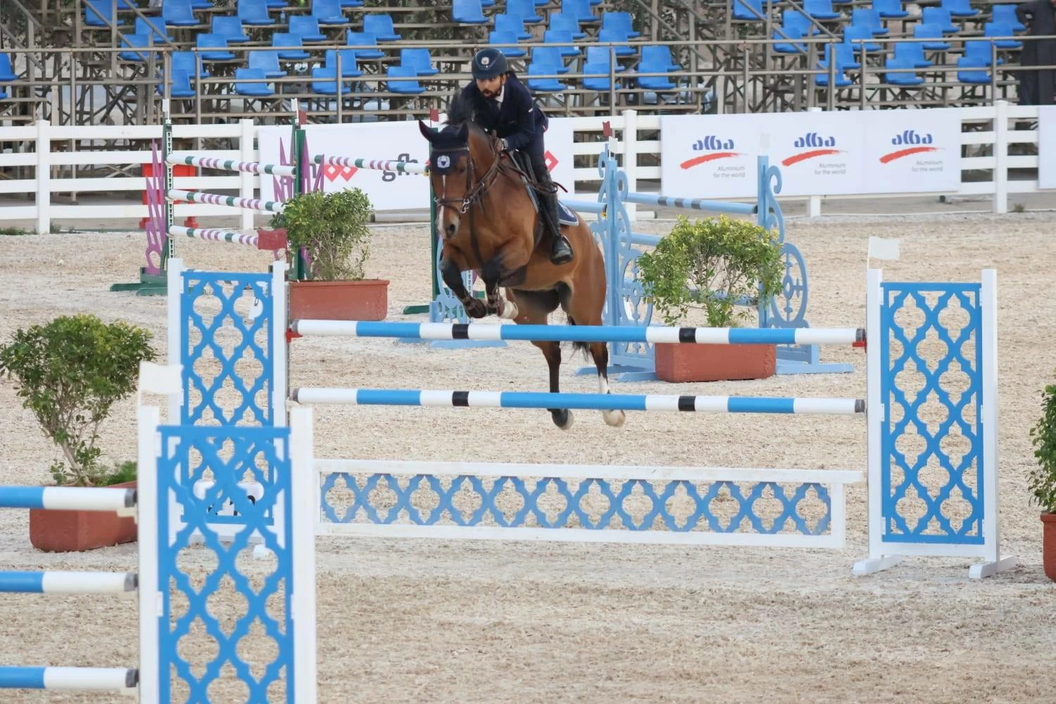 فريق "الداخلية" لقفز الحواجز يحقق المركز الأول في المسابقة الكبرى لبطولة الاتحاد الملكي