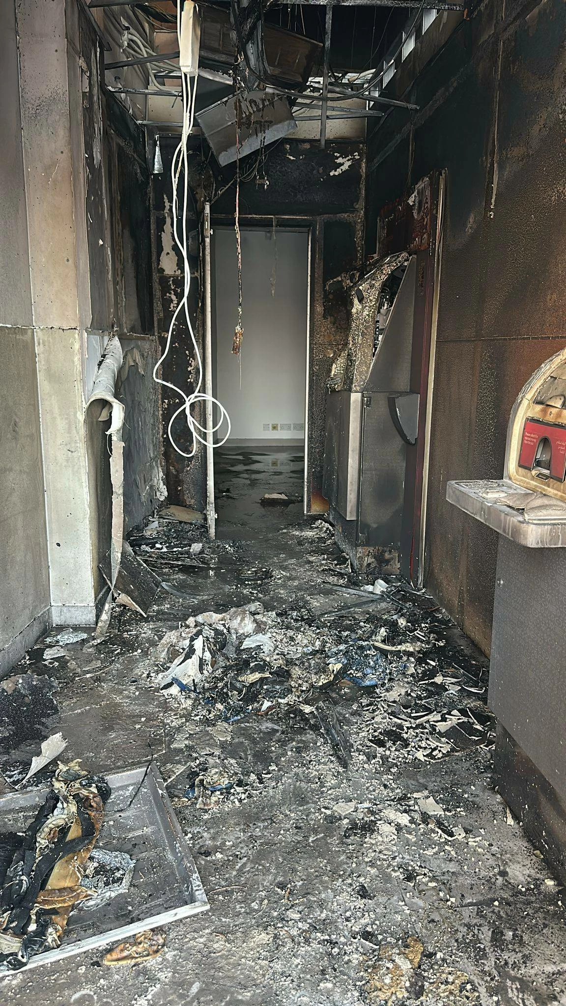 &laquo;المباحث&raquo;: القبض على شخصين إثر قيامهما بإشعال حريق ومحاولة تفجير صراف آلي