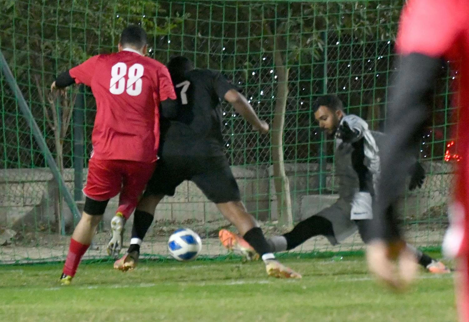 تجدد المنافسة في الأسبوع الثاني من دوري الشركات الكروي