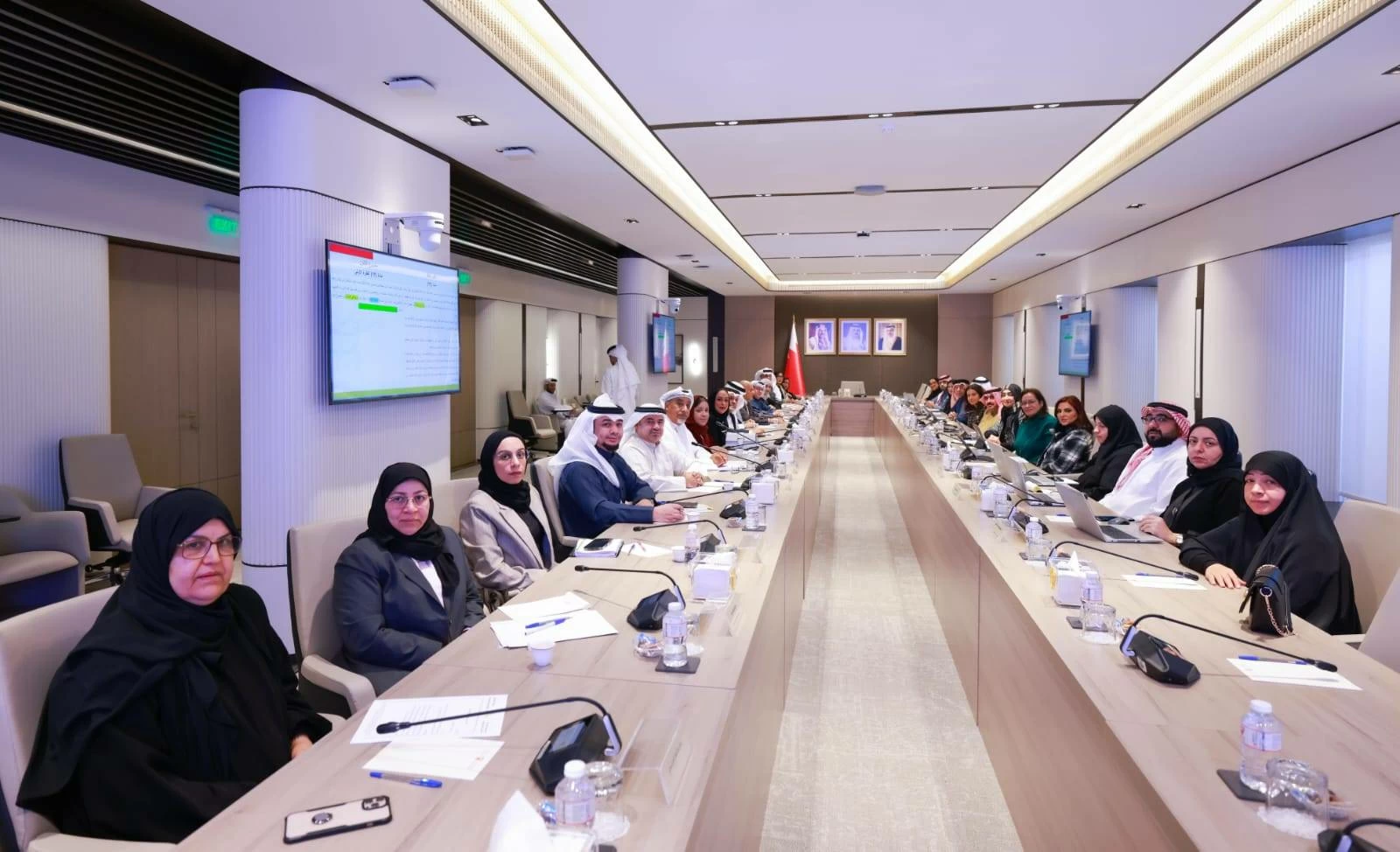 quot;خدمات الشورىquot; تناقش مع جمعيات ومراكز quot;ذوي الإعاقةquot; مشروع قانون بشأن رفع الحد الأدنى لنسبة تشغيل الأشخاص ذوي الإعاقة 