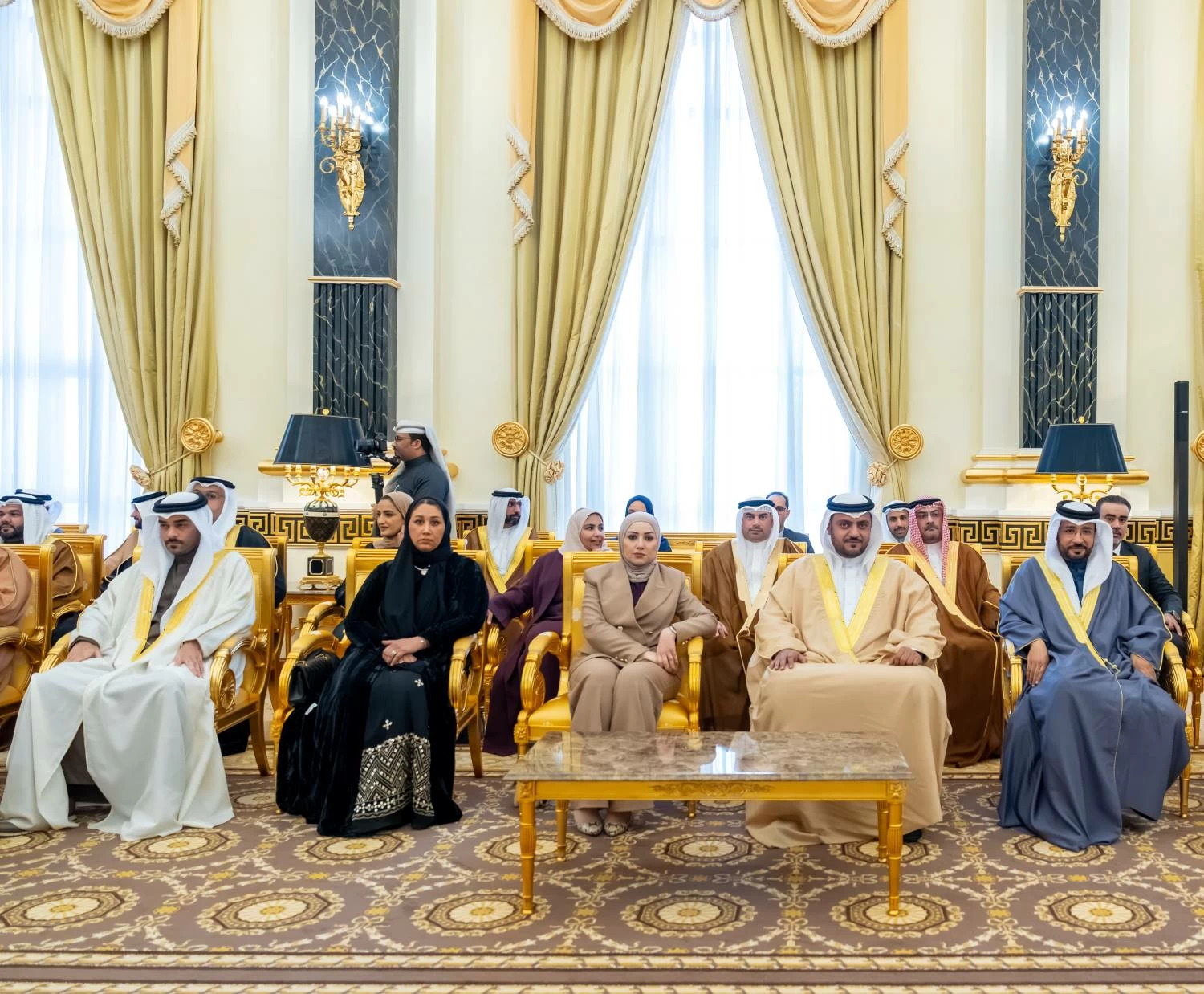 ولي العهد رئيس الوزراء: تطور البحرين في مختلف الميادين يعكس كفاءة الكوادر الوطنية