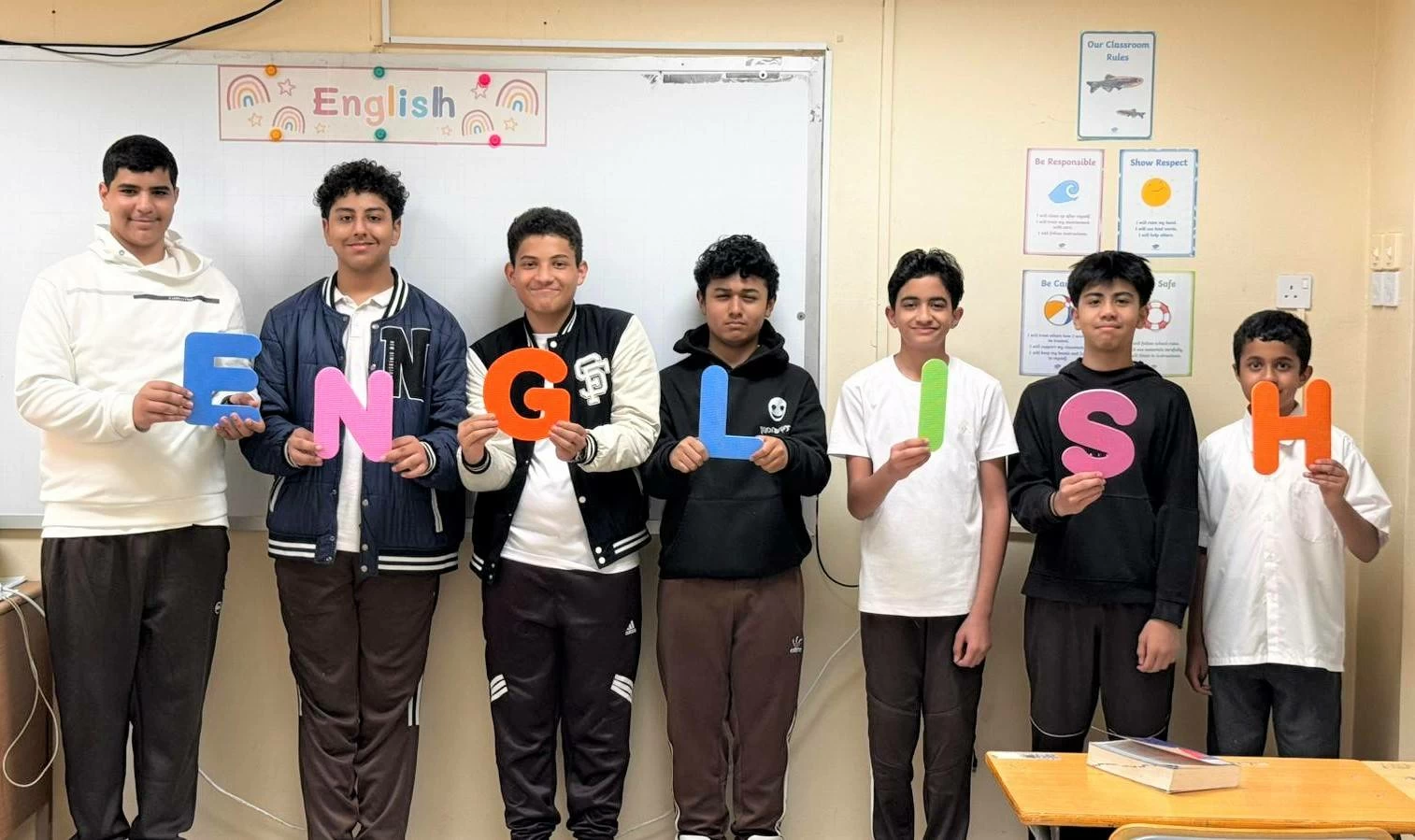 مدارس تضم أندية لتطوير إتقان اللغة الإنجليزية ودعم مناهجها