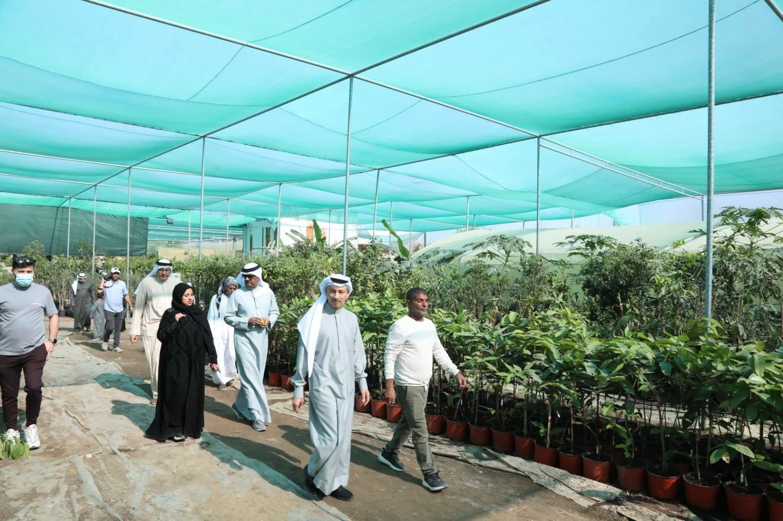 محافظ الشمالية يزور فعالية &laquo;سنبلة&raquo; ويشيد بتميّز المزارع البحريني