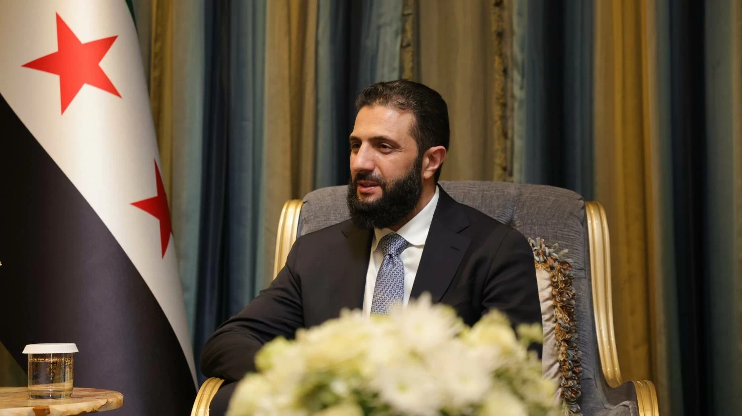 الداخلية السورية تنفي الشائعات المتعلقة بوقوع حادث أمني استهدف الرئيس أحمد الشرع