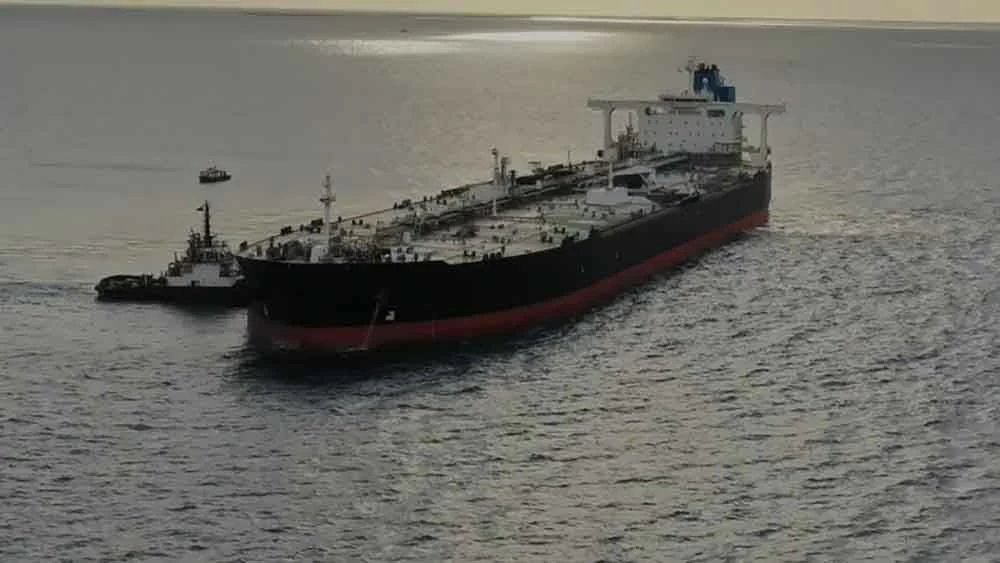 بيانات تتبع: ناقلة لـ"شيفرون" نقلت شحنة نفط من فنزويلا إلى أميركا