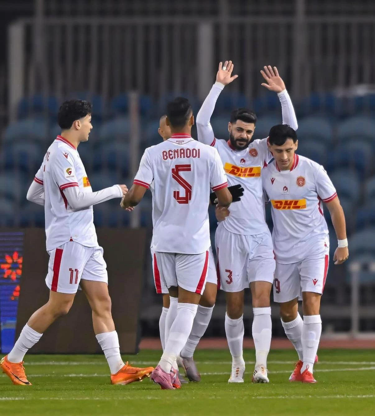 المحرق يخطف الوصافة ويواصل مطاردة الصدارة في دوري ناصر بن حمد الممتاز