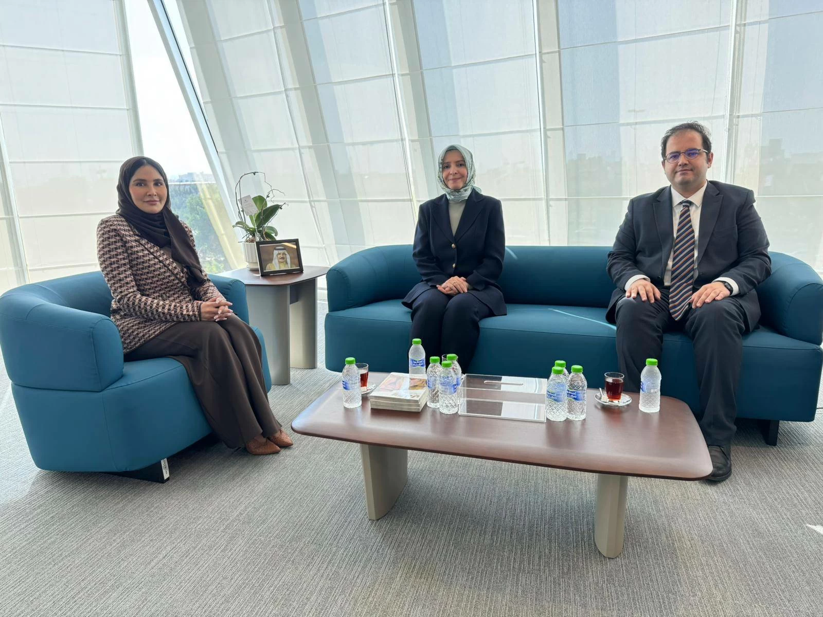 وكيل النقل البري والبريد بوزارة المواصلات والاتصالات تستقبل سفيرة تركيا لدى البحرين