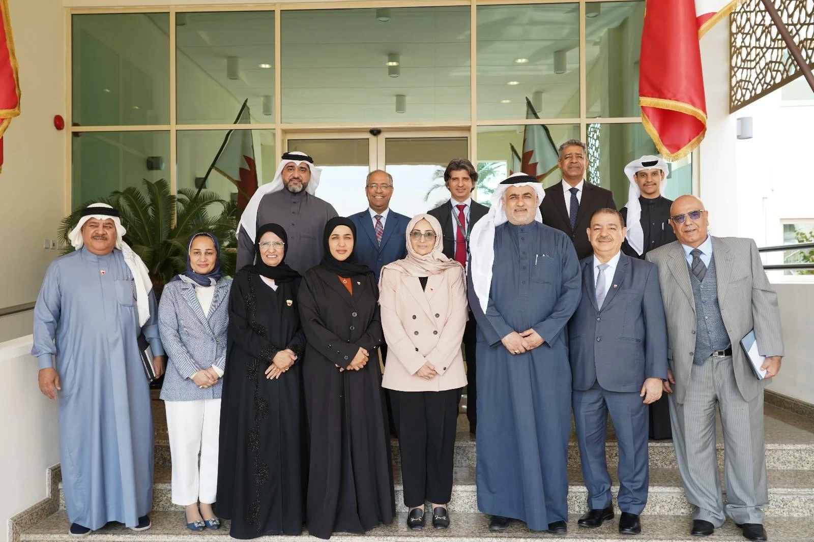 "خدمات النواب" تناقش تعديل مشروعي المؤسسات الصحية الخاصة والمسؤولية الطبية