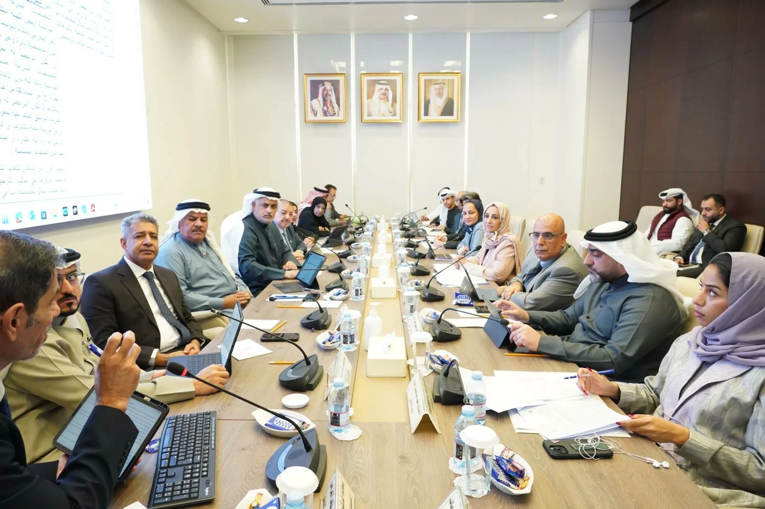 "خدمات النواب" تناقش تعديل مشروعي المؤسسات الصحية الخاصة والمسؤولية الطبية