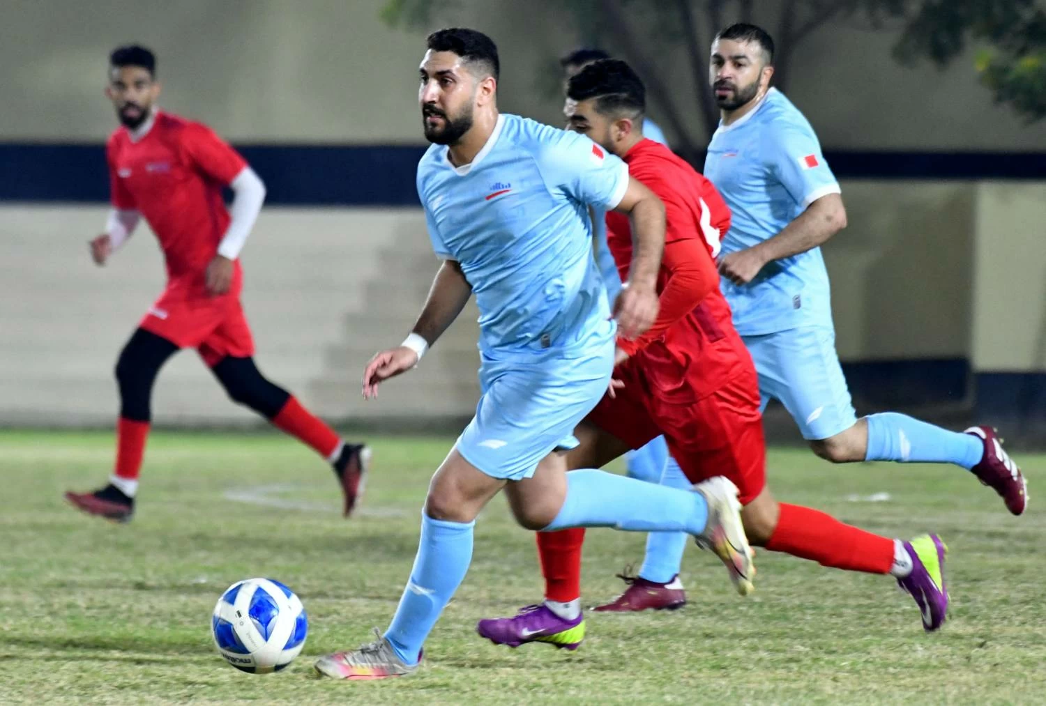 التعادل السلبي يخيم على لقاء ألبا والكهرماء في دوري الشركات الكروي