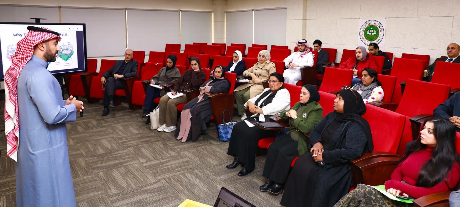 الخزاعي يحاضر عن &laquo;التحول الرقمي المدفوع بالذكاء الاصطناعي&raquo; بجامعة الخليج العربي