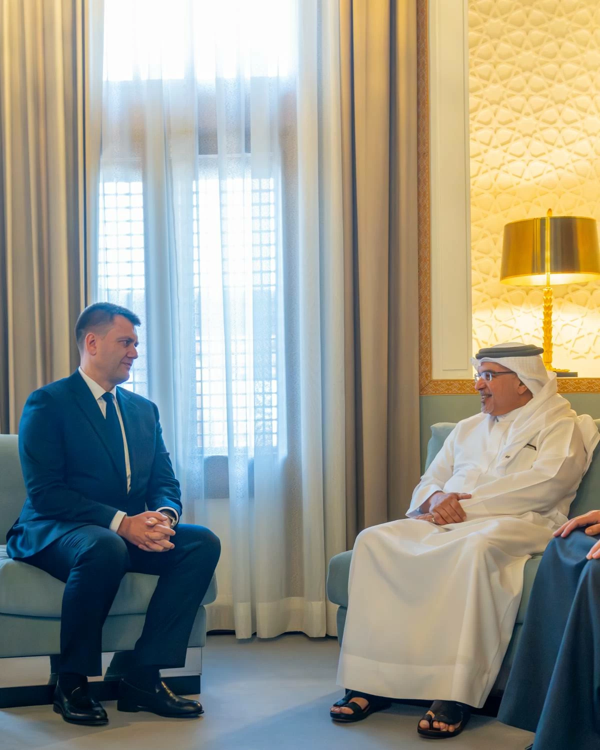 ولي العهد رئيس الوزراء يستقبل المدير العام للمعهد الدولي للدراسات الاستراتيجية 