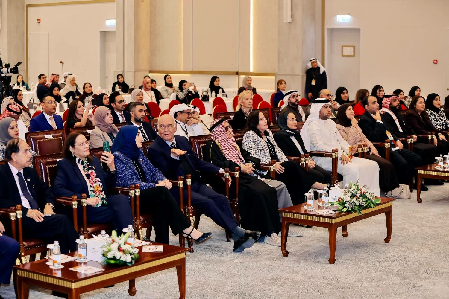 محمد بن عبدالله  يفتتح أعمال مؤتمر البحرين السنوي الأول لأمراض الصدر