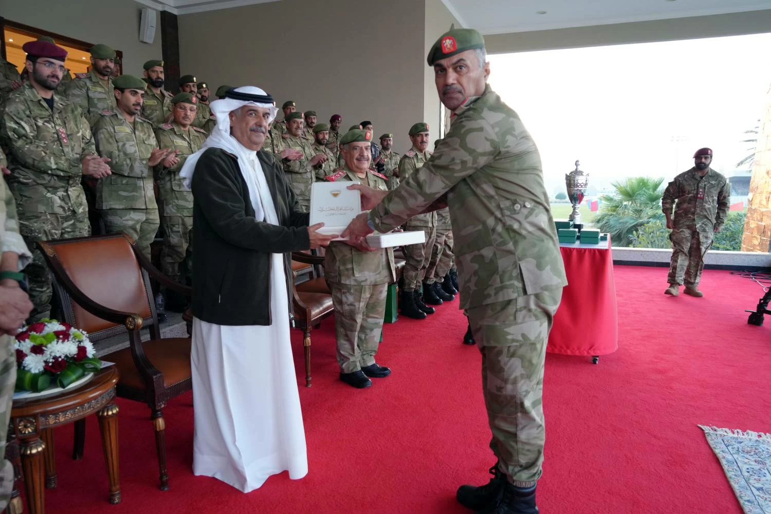 الملك القائد الأعلى للقوات المسلحة ينيب رئيس الحرس الوطني لحضور حفل الختام لبطولتي الرماية والمارثون العسكري