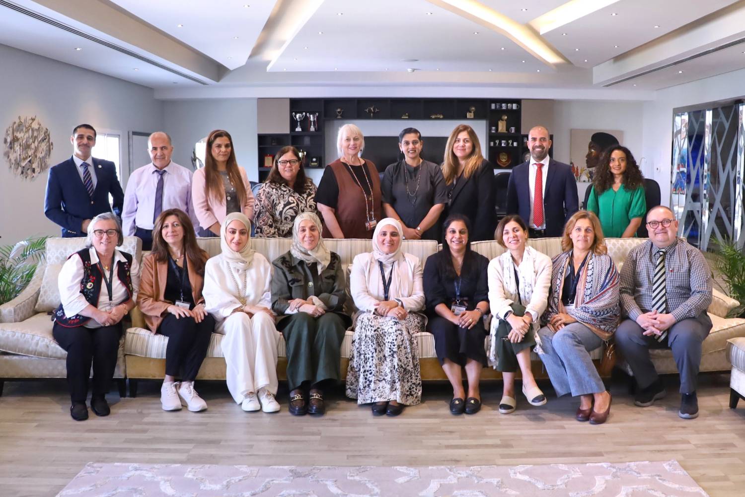 النسيم الدولية أول مدرسة في البحرين تحصل على استمرارية التعليم الدولي 