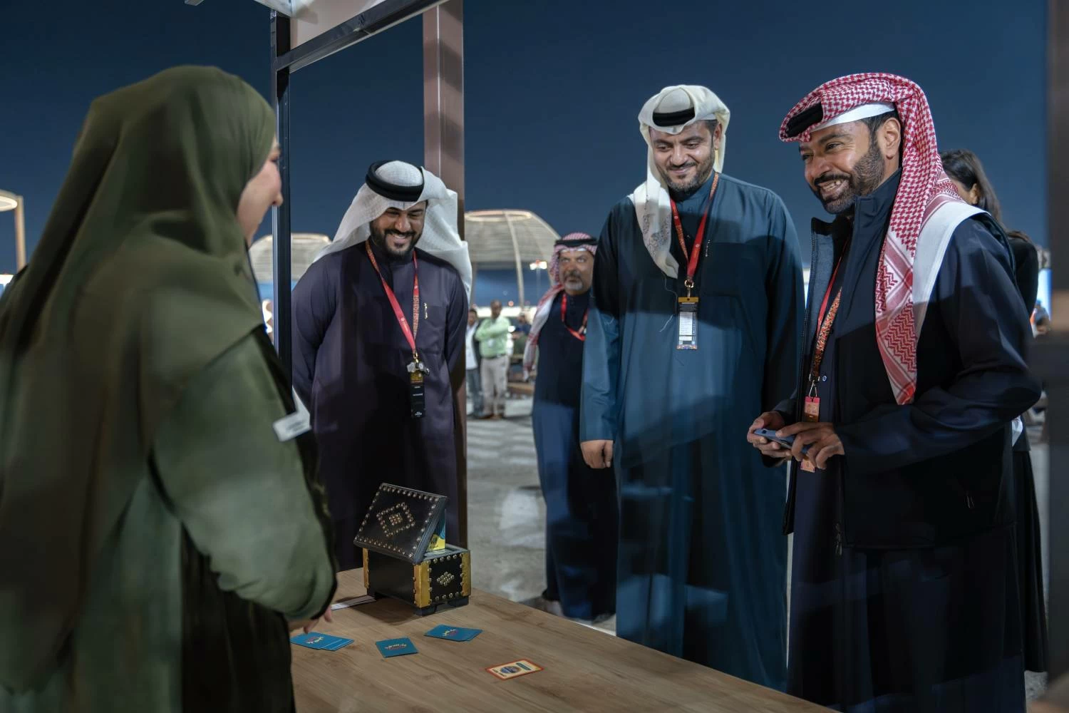 فيصل بن راشد يشهد السباق الـ13 للخيل على كؤوس &laquo;stc&raquo;