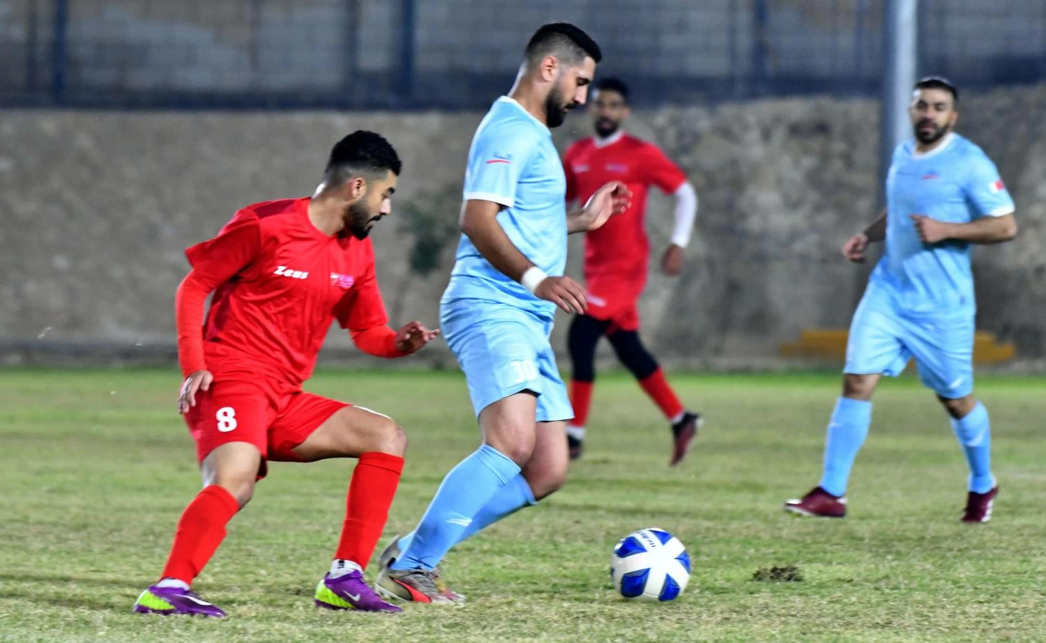مواجهة الصدارة بين يوسف المؤيد وألبا في دوري الشركات الكروي