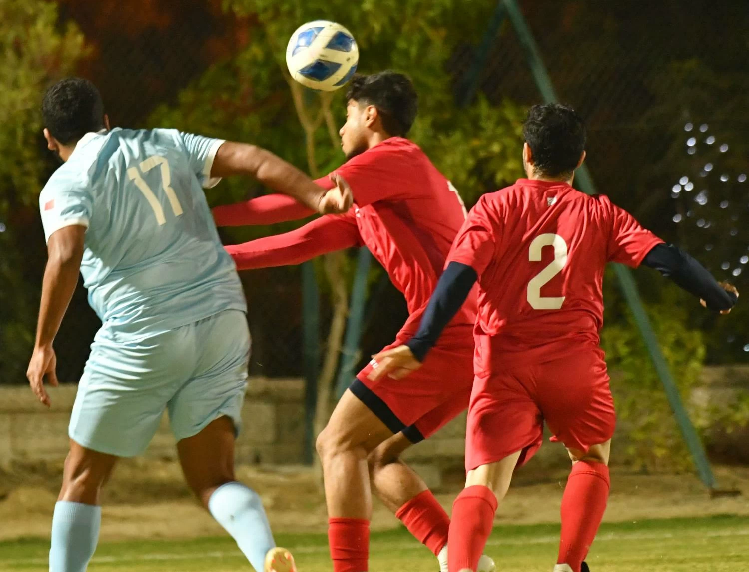 مواجهة الصدارة بين يوسف المؤيد وألبا في دوري الشركات الكروي