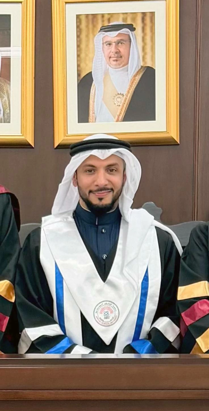 المحامي أحمد بوبشيت ينال درجة الماجستير في القانون من جامعة العلوم التطبيقية