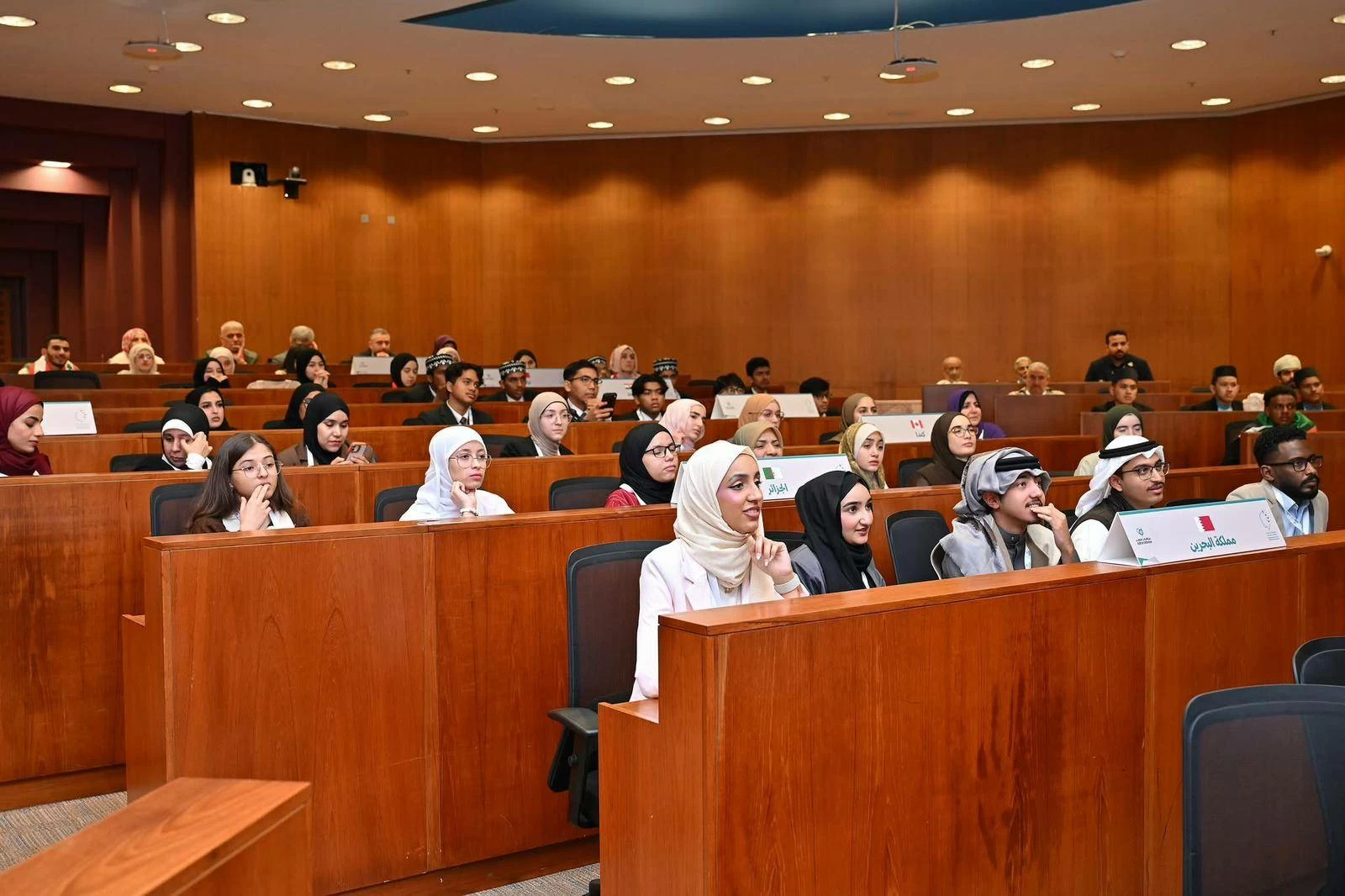 &laquo;مناظرات البحرين&raquo; يبلغ نهائي البطولة الدولية للمناظرات بقطر