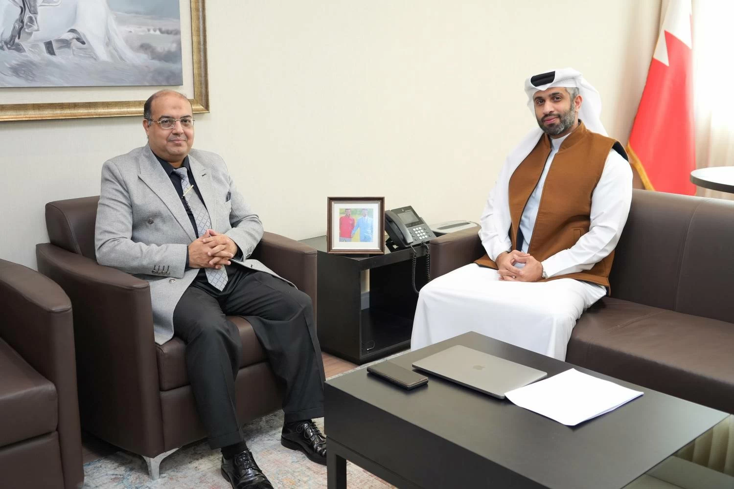 الرئيس التنفيذي لمركز ناصر العلمي والتقني في حوار مع &laquo;الوطن&raquo;: تخريج أكثر من 1500 شاب بحريني في 10 سنوات لدعم البنية التحتية الصناعية بالمملكة