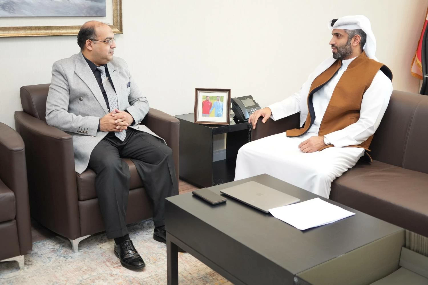 الرئيس التنفيذي لمركز ناصر العلمي والتقني في حوار مع &laquo;الوطن&raquo;: تخريج أكثر من 1500 شاب بحريني في 10 سنوات لدعم البنية التحتية الصناعية بالمملكة