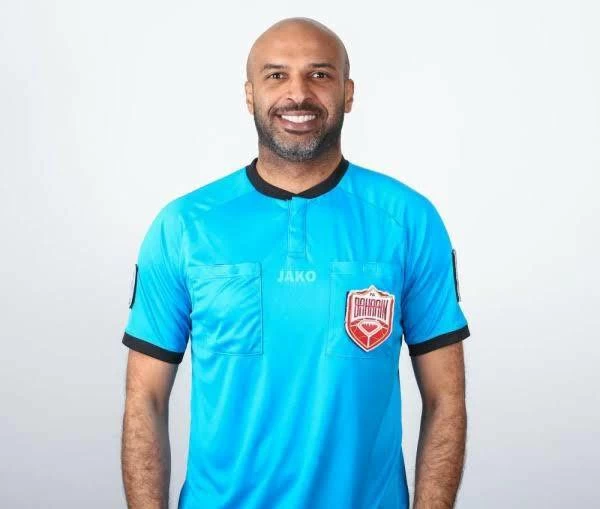 عيسى عبدالله محلل قناة البحرين: ركلتا جزاء غير محتسبتين هذه الجولة للبحرين والمحرق 