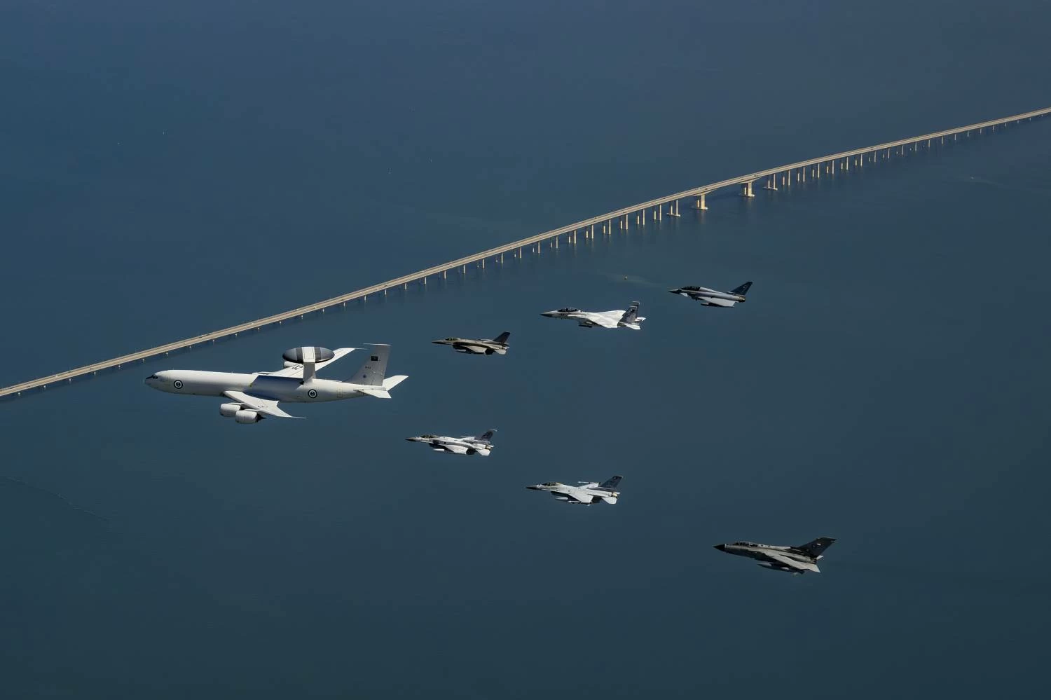 قوة دفاع البحرين تختتم مشاركة سلاح الجو الملكي في تمرين درع الخليج 2026