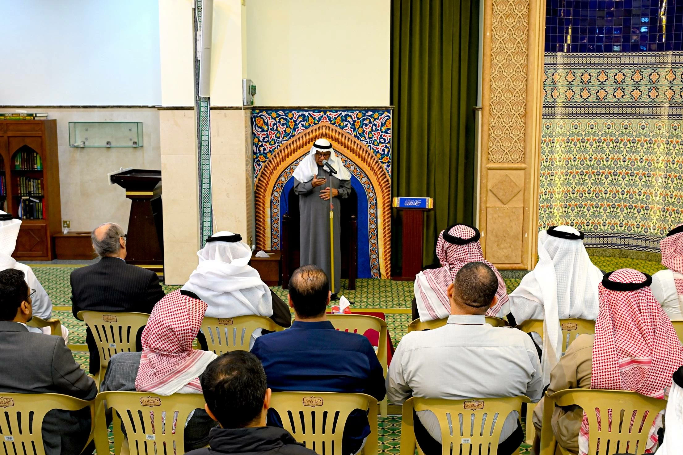 رئيس الأوقاف الجعفرية يزور مسجد مؤمن في المنامة بعد إنجاز مشروع الصيانة الشاملة