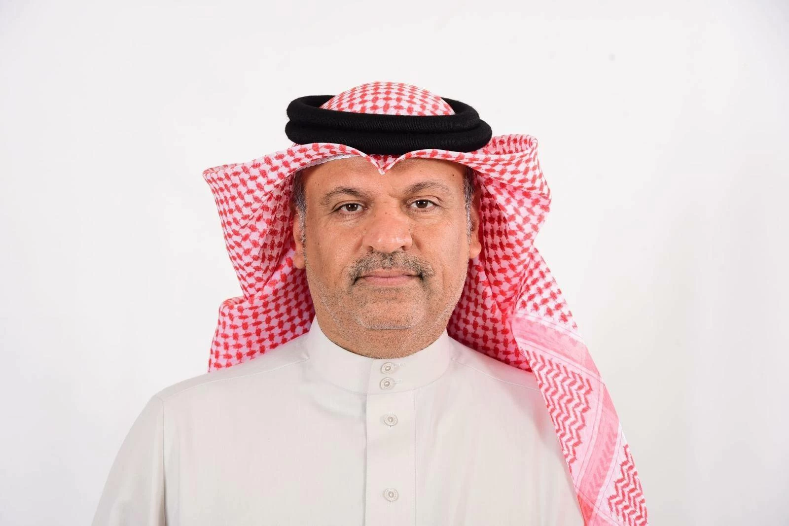 الكاتب أحمد إبراهيم: "عام عيسى الكبير" هو تجسيد حي لوفاء ملكي رفيع لقائد وطني